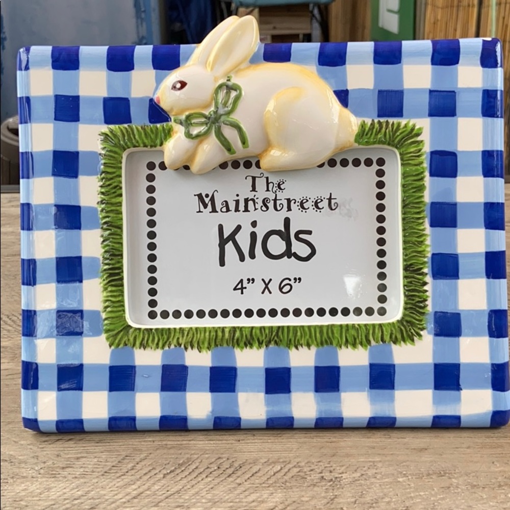 The Mainstreet Kids picture frame
